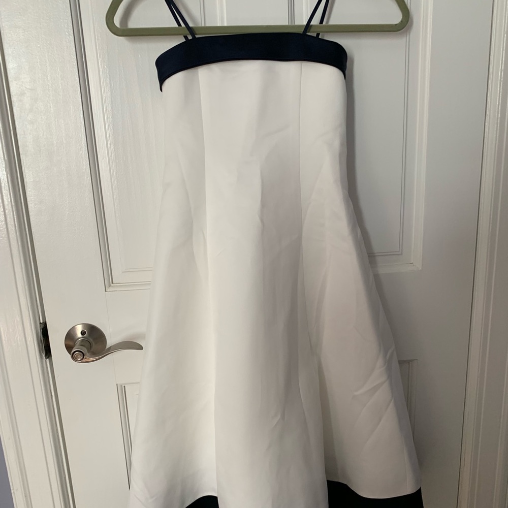 Brand new size 5 bridal dresses for kids.